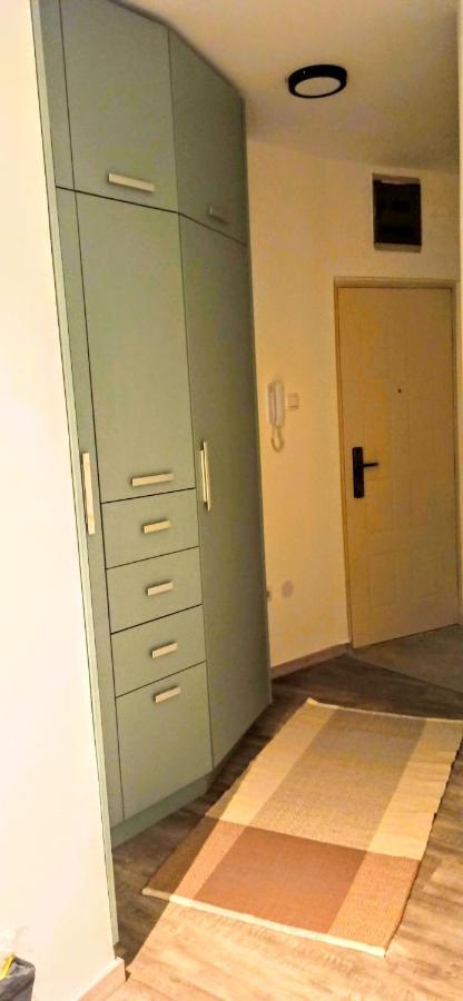 Malac-New Equipped Studio Apartment Within The City Core Novi Sad Exterior foto